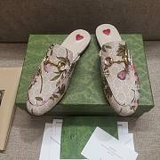 Gucci white flower leather mulles - 4