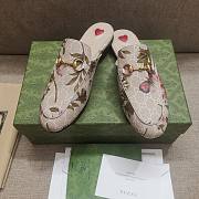 Gucci white flower leather mulles - 2