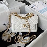 Chanel 23S vintage double flap white lambskin small bag - 1