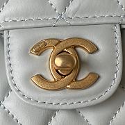 Chanel 23S vintage double flap white lambskin small bag - 2