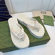 Gucci GG white slippers - 4