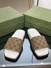 Gucci GG monogram brown slippers - 4