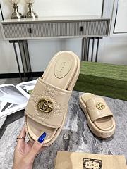 Gucci beige leather slippers  - 3