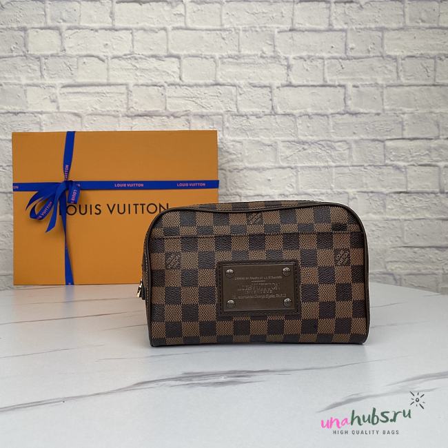 Louis Vuitton Damier Ebene Brooklyn Bum Bag N41101 - 1