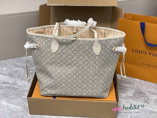 Louis Vuitton Neverfull MM Monogram White Bag - 1