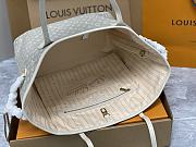 Louis Vuitton Neverfull MM Monogram White Bag - 5