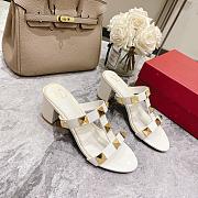 Valentino Garavani white Stud heel leather sandals - 1