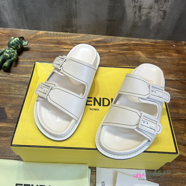 Fendi white sandal slippers - 1