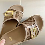 Fendi leather light brown sandal slides - 4