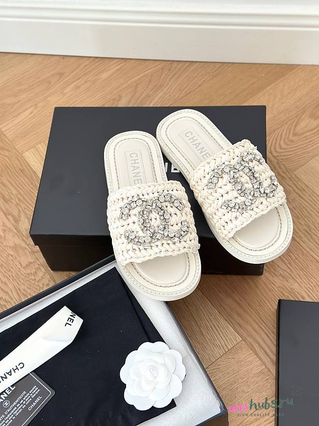 Chanel rattan white slides - 1