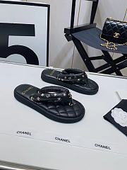 Chanel black charm puffer slippers  - 4