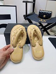 Chanel beige charm puffer slippers - 3