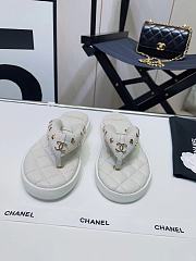 Chanel white charm puffer slippers - 6