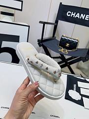 Chanel white charm puffer slippers - 5