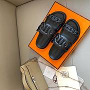 Hermes Chypre black leather sandals   - 5