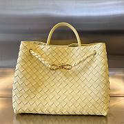 Bottega Veneta Andiamo yellow medium bag - 1