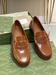 Gucci GG cutout brown leather loafers - 2