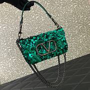 Valentino Garavani dark green sequin-embellished shoulder bag - 4