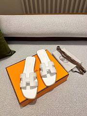 Hermes white brown stiches slippers - 4