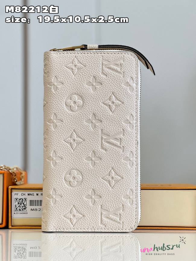 Louis Vuitton white-off long wallet - 1