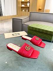 Gucci Doppia GG logo-motif red slippers - 3