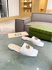 Gucci Doppia GG logo-motif all white slippers - 3