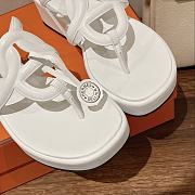 Hermes white leather pinch toe slippers  - 2