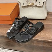 Hermes black leather pinch toe slippers - 6