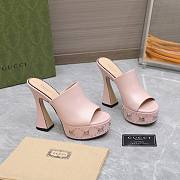 Gucci Janaya 95 GG-studded pink leather platform heels - 2