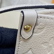 Louis Vuitton Onthego PM White Leather Bag - 4