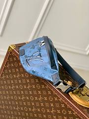 Louis Vuitton Discovery M22576 Bumbag  - 3