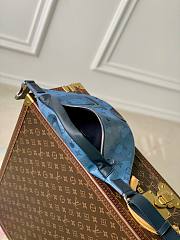 Louis Vuitton Discovery M22576 Bumbag  - 2