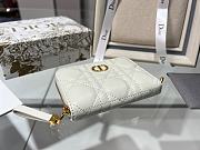 Dior white short zipper wallet - 4