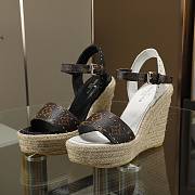 Louis Vuitton raffia open toe flatform sandals ( 2 colors) - 6