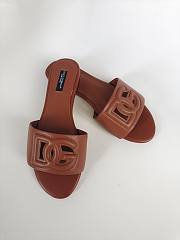 DG brown slippers - 4