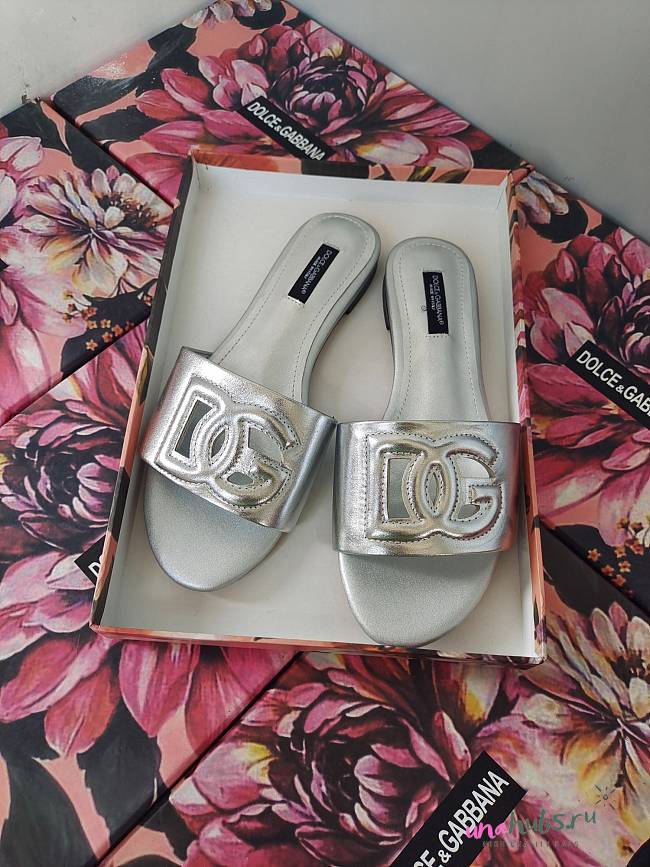 DG silver slippers - 1