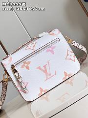 Louis Vuitton New Pochette Métis MM Beige Leather M23055 Bag - 5