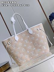 Louis Vuitton Neverfull MM White Bag - 5