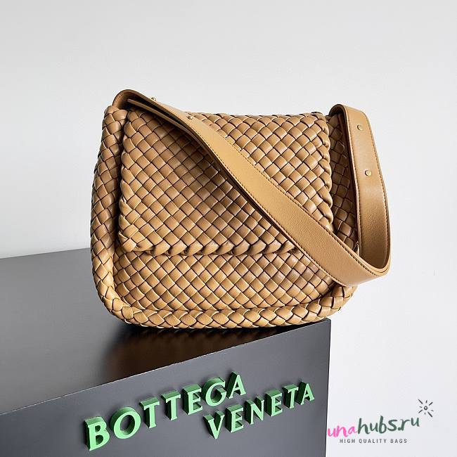 Bottega Veneta Cobble Beige Shoulder Bag - 1