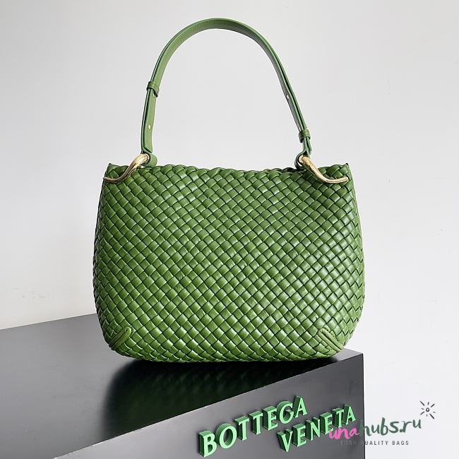 Bottega Veneta Small Green Clicker Shoulder Bag - 1