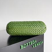 Bottega Veneta Small Green Clicker Shoulder Bag - 3