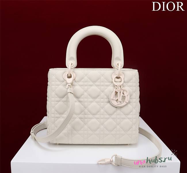 Dior Lady medium matte white lambskin 24cm bag - 1