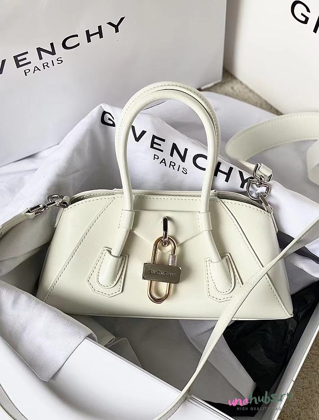 Givenchy Antigona stretch mini white leather bag  - 1