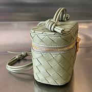 Bottega Veneta Mini Intrecciato Vanity Case Green Bag - 5