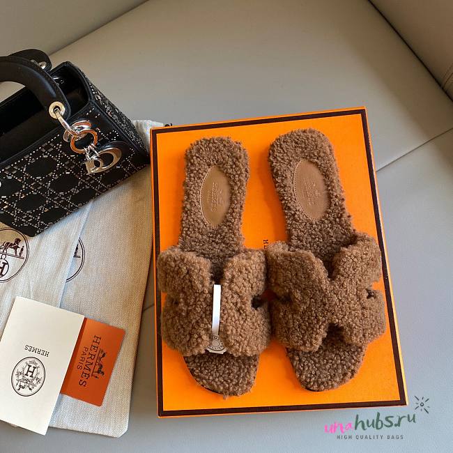 Hermes teddy brwon sandal - 1