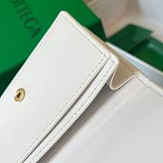 Bottega Veneta white intrecciato card holder - 3