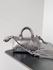 Balenciaga Le Cagole Duffle small metallic Bag - 4