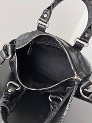 Balenciaga Le Cagole Duffle small black bag - 4