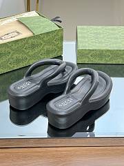 Gucci platform black sandals - 3
