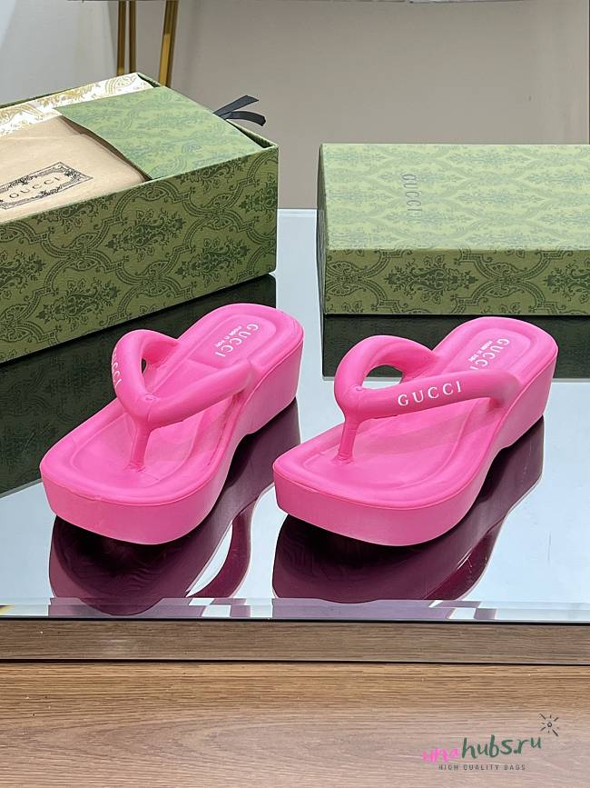 Gucci platform pink sandals - 1